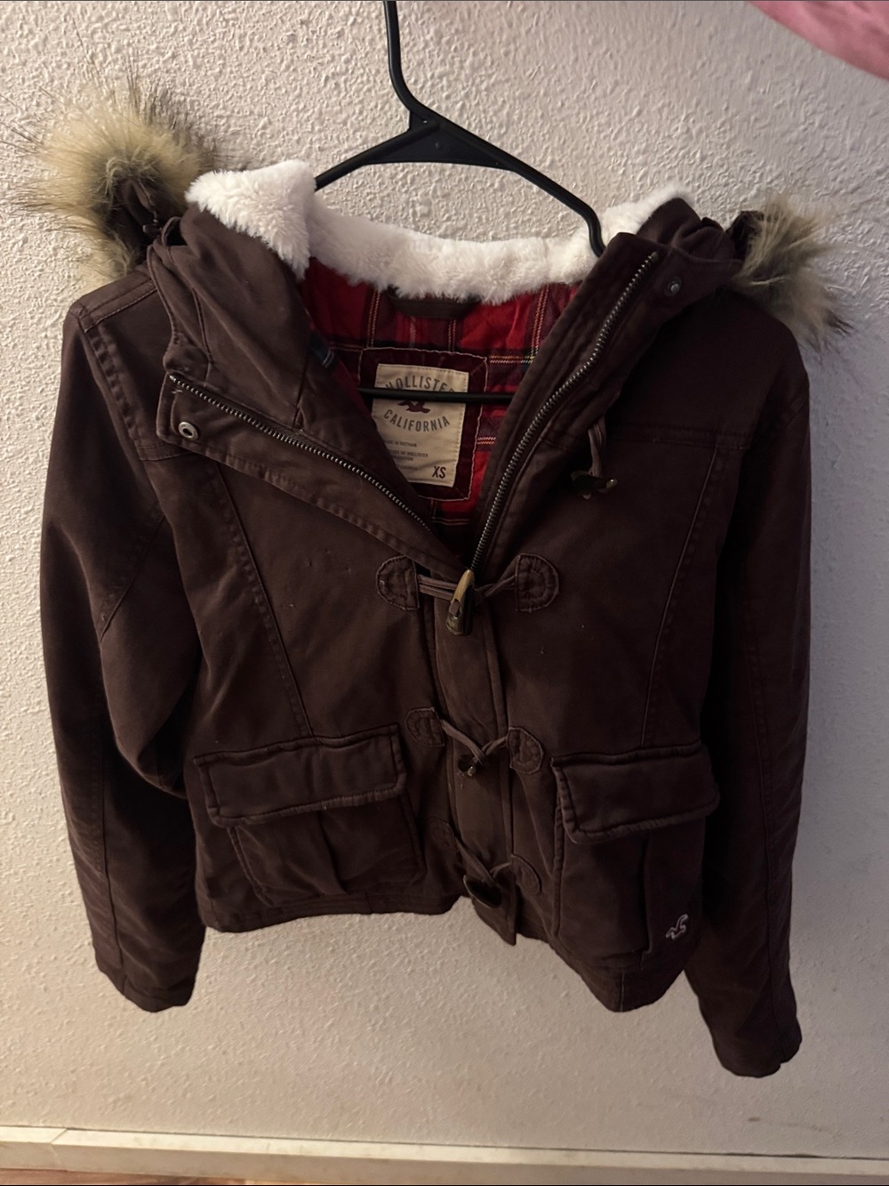 Hollister Holiday Vault Release Y2K Twill Faux Fur Trim Hooded Bomber Jacket